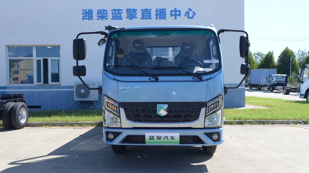 潍柴蓝擎X3平头哥上市 大电量气刹小轻卡能否改写城配竞争?
