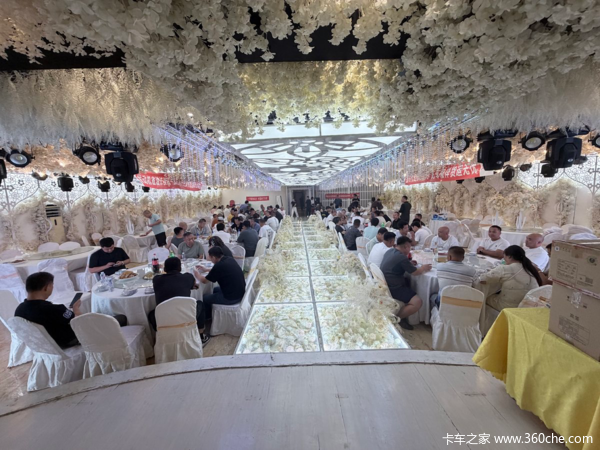 解放轻卡限时购车优惠来袭,多重豪礼叠加,最高可享万元购车补贴