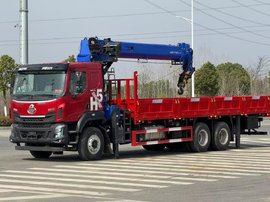 动力稳、车身硬、改装强!乘龙H5 6×4随车吊全能出圈