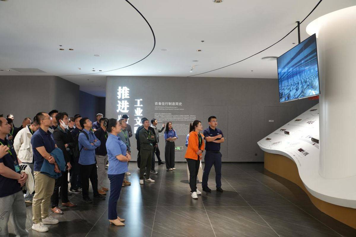 链合聚力 智启新途,东风柳汽赴苏州汇川开展业务交流研学DSC09149